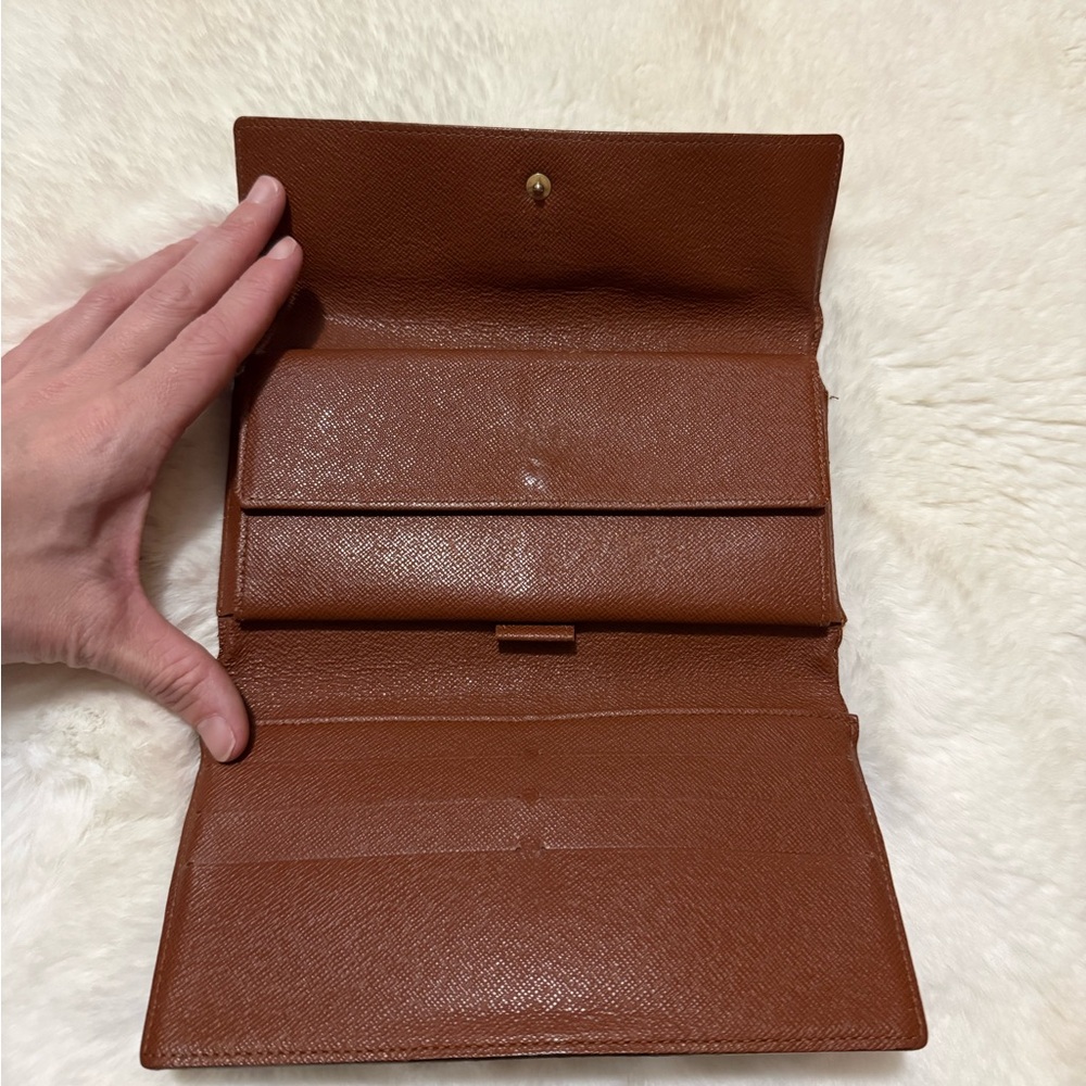 Louis Vuitton Monogram Trifold Wallet - Picture 3 of 11